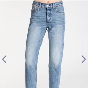 Levi’s wedgie fit jeans